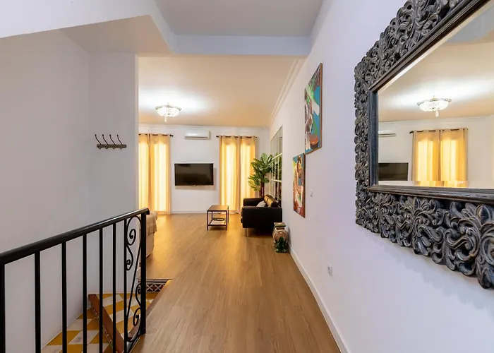 House Sevillana 6 *