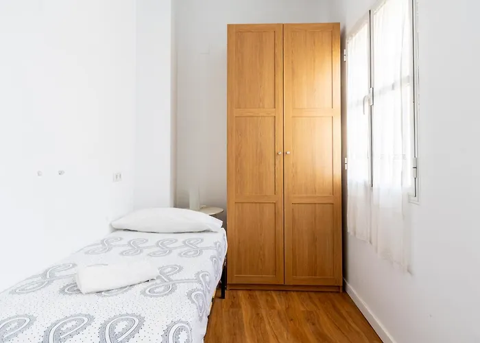 House Sevillana 6 *